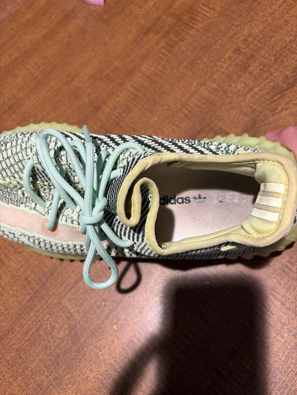 Adidas Yeezy Boost 350 V2 Yecheil Size 10.5 - Picture 4 of 13
